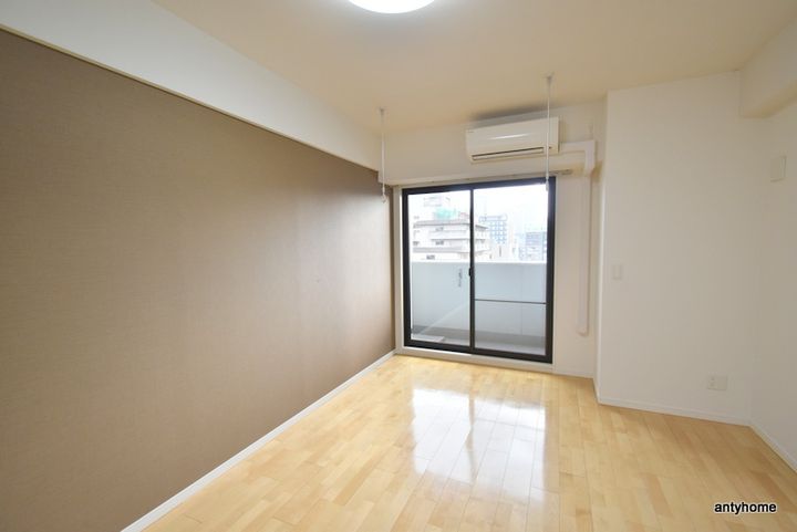 大阪府大阪市北区中津4丁目(マンション)の賃貸物件の居間