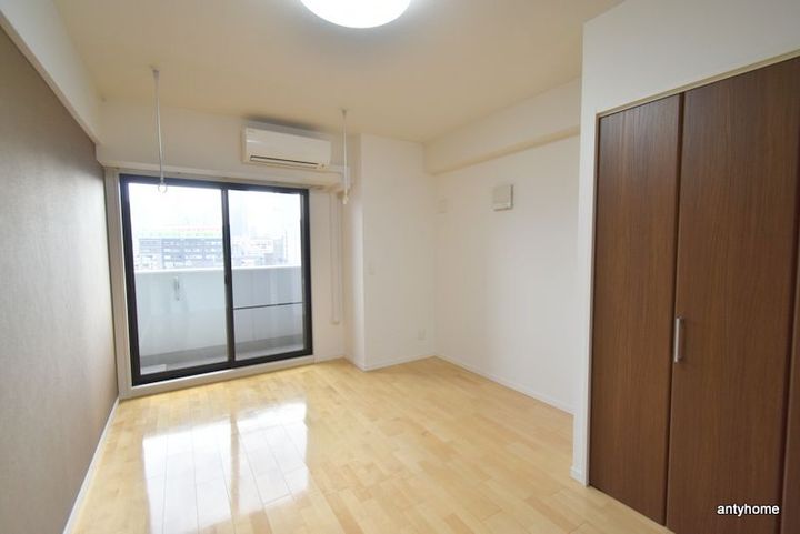 大阪府大阪市北区中津4丁目(マンション)の賃貸物件の居間