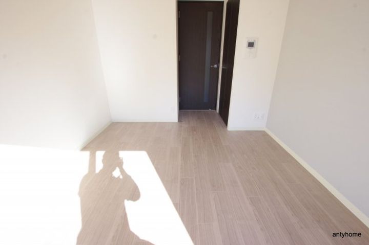 大阪府大阪市浪速区日本橋東2丁目(マンション)の賃貸物件の居間