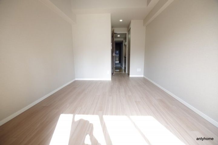 大阪府大阪市北区曾根崎1丁目(マンション)の賃貸物件の居間