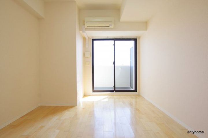 大阪府大阪市東淀川区東淡路4丁目(マンション)の賃貸物件の居間