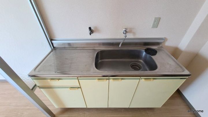 大阪府吹田市泉町4丁目(マンション)の賃貸物件のキッチン