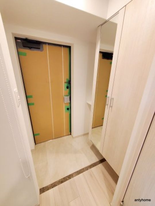 Splendide NAMBAIIIの玄関