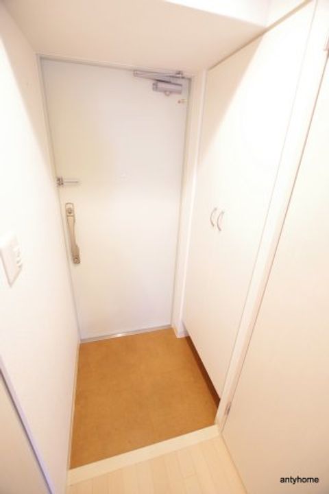 大阪府大阪市都島区東野田町4丁目(マンション)の賃貸物件の玄関