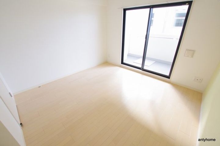 大阪府大阪市都島区東野田町4丁目(マンション)の賃貸物件の居間