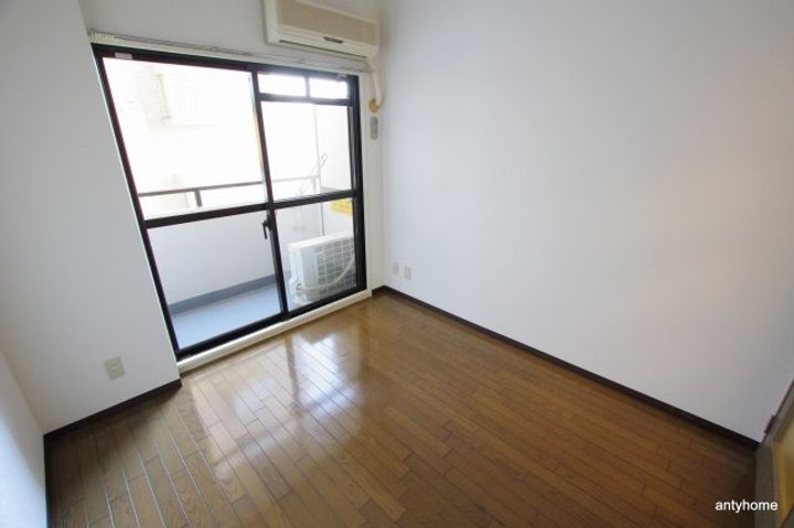 大阪府大阪市東淀川区菅原4丁目(マンション)の賃貸物件の居間