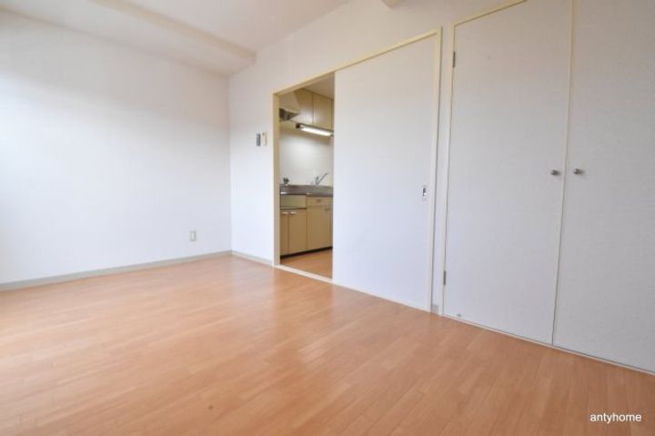 大阪府大阪市東淀川区柴島2丁目(マンション)の賃貸物件の居間