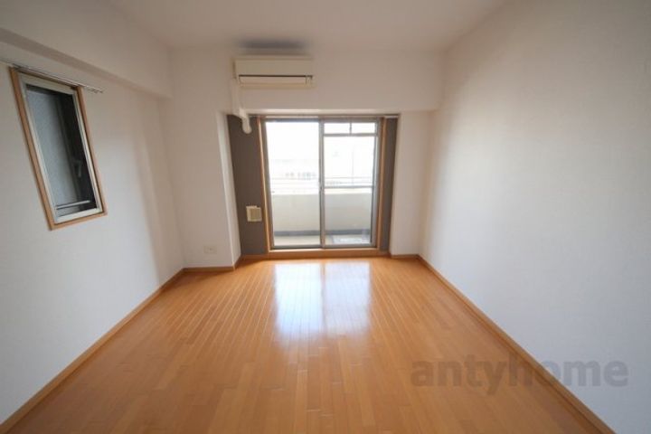 大阪府大阪市北区天満2丁目(マンション)の賃貸物件の居間