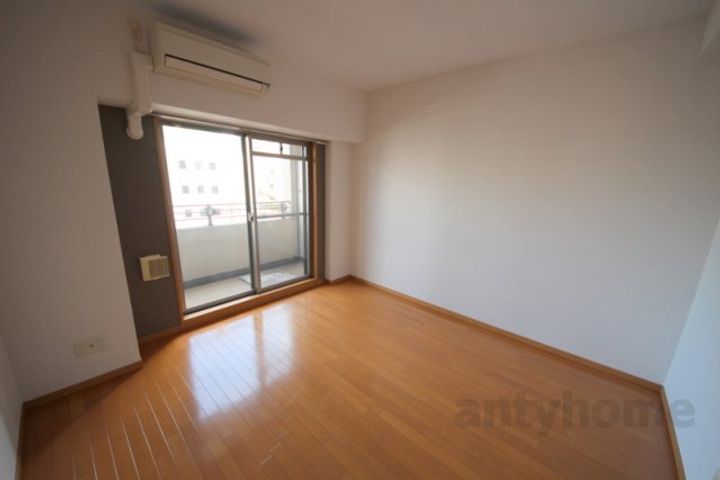 大阪府大阪市北区天満2丁目(マンション)の賃貸物件の居間