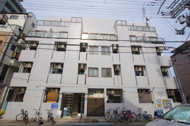 ラフィーネ新大阪の外観