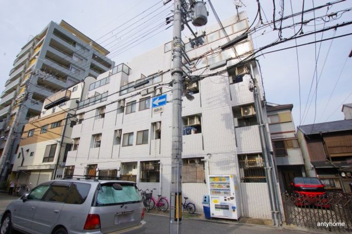 ラフィーネ新大阪の外観