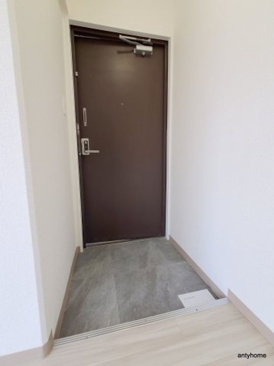 大阪府大阪市淀川区木川西1丁目(マンション)の賃貸物件の玄関