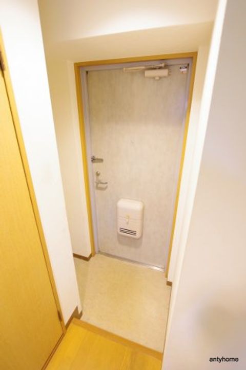 大阪府大阪市東淀川区東中島1丁目(マンション)の賃貸物件の玄関