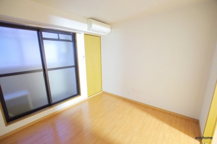 フローラルステージ同心町の寝室