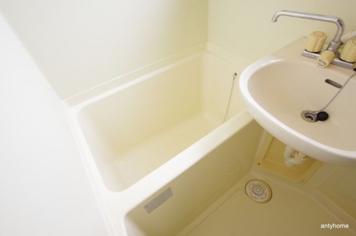 サンコーポウエノの風呂