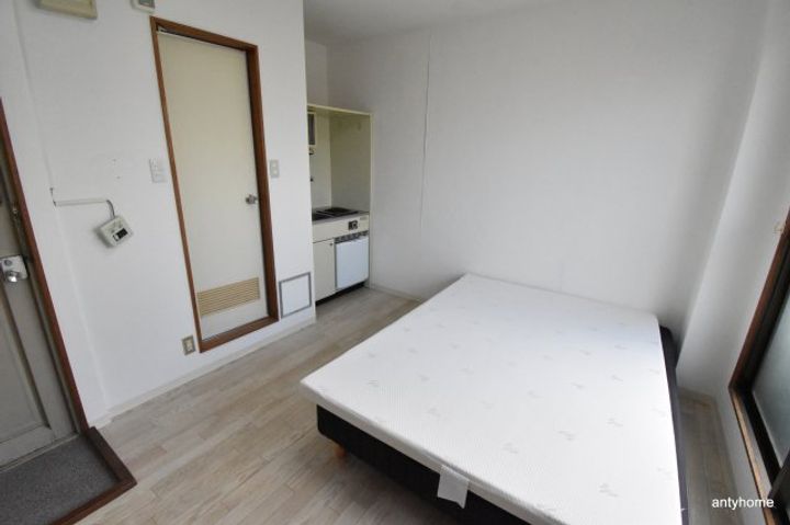 淡路メゾンフラワーの寝室