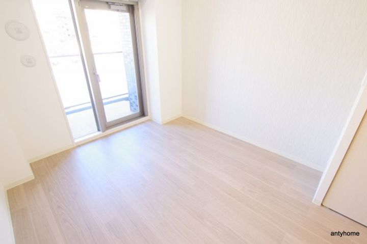 プレサンス新大阪ストリームの居間