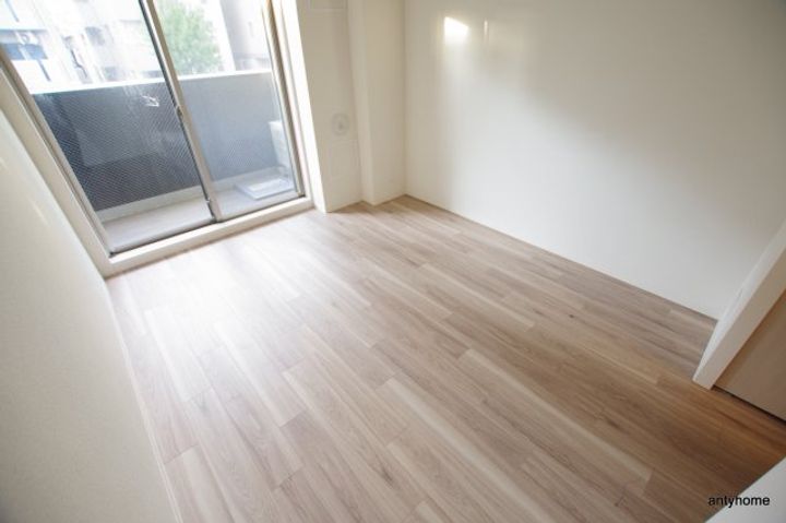 プレサンス塚本グランゲートの居間