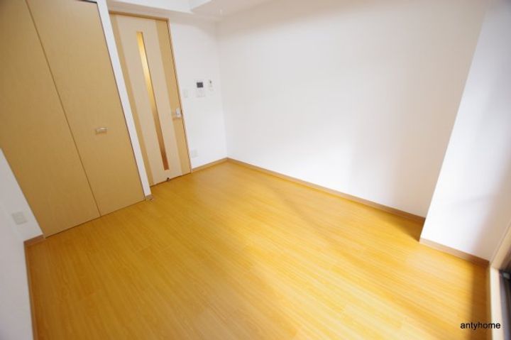 エステムコート新大阪6エキスプレイスの居間