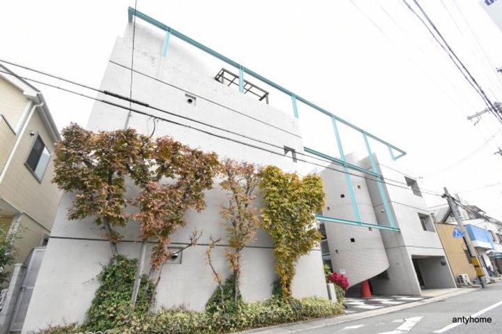 サラダボウルの外観