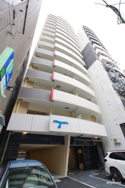 セレニテ堺筋本町プリエの外観