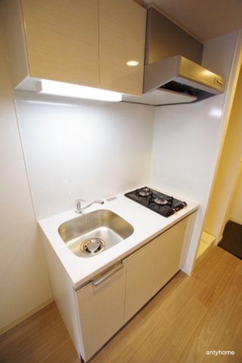 プレサンス OSAKA DOMECITY クロスティのキッチン