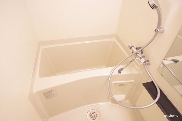 プレサンス OSAKA DOMECITY クロスティの風呂