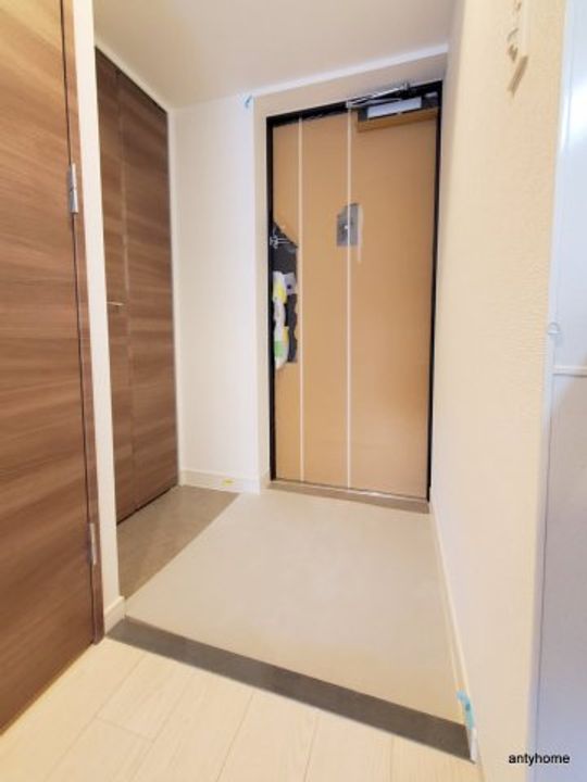 大阪府大阪市浪速区浪速東1丁目(マンション)の賃貸物件の玄関