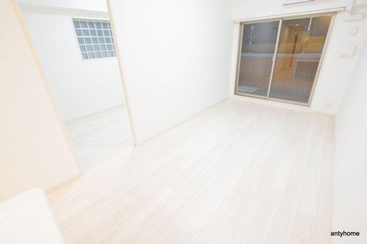 大阪府大阪市北区同心2丁目(マンション)の賃貸物件の居間