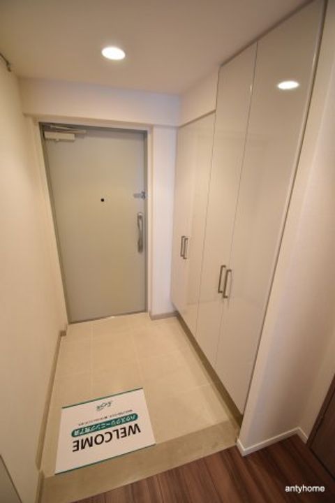 セイル江坂公園の玄関