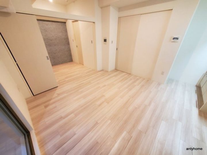 大阪府吹田市江坂町2丁目(マンション)の賃貸物件の居間