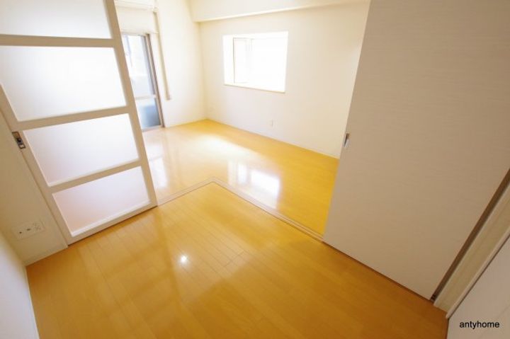 大阪府吹田市垂水町3丁目(マンション)の賃貸物件の寝室