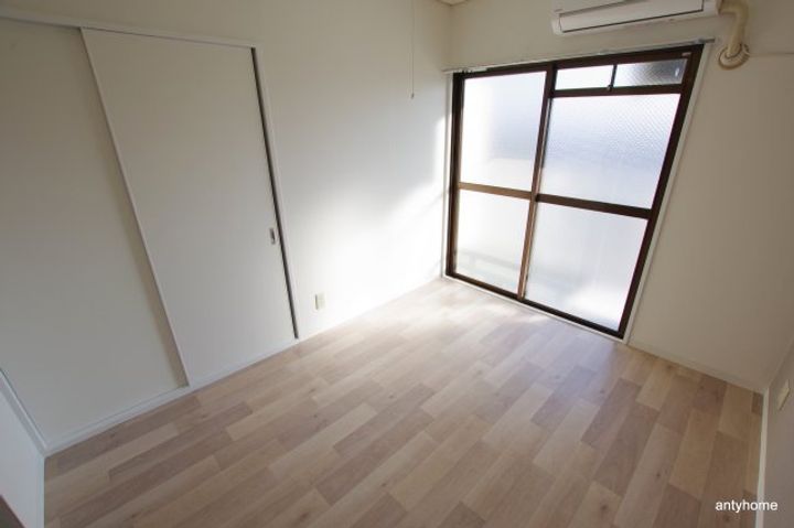シティメゾン天満の居間