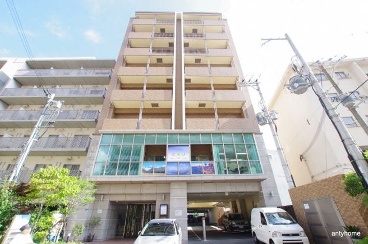 イーバイユー新大阪の外観