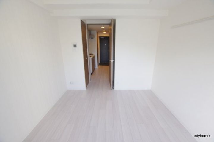 大阪府大阪市淀川区西三国2丁目(マンション)の賃貸物件の居間