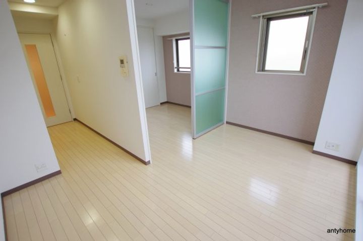 CITY SPIRE十三東の居間