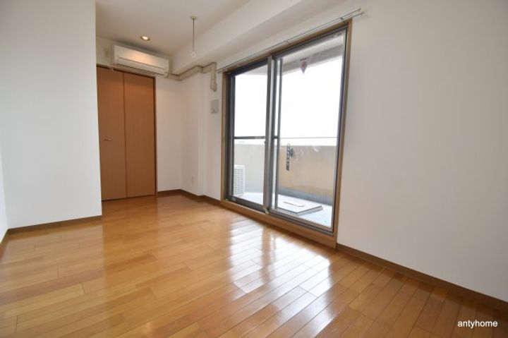 大阪府吹田市江の木町(マンション)の賃貸物件の居間