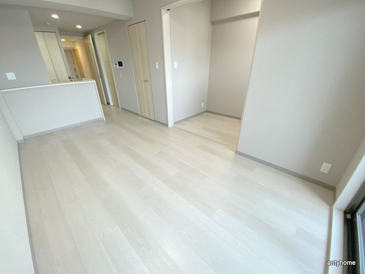 大阪府大阪市浪速区敷津東1丁目(マンション)の賃貸物件の居間