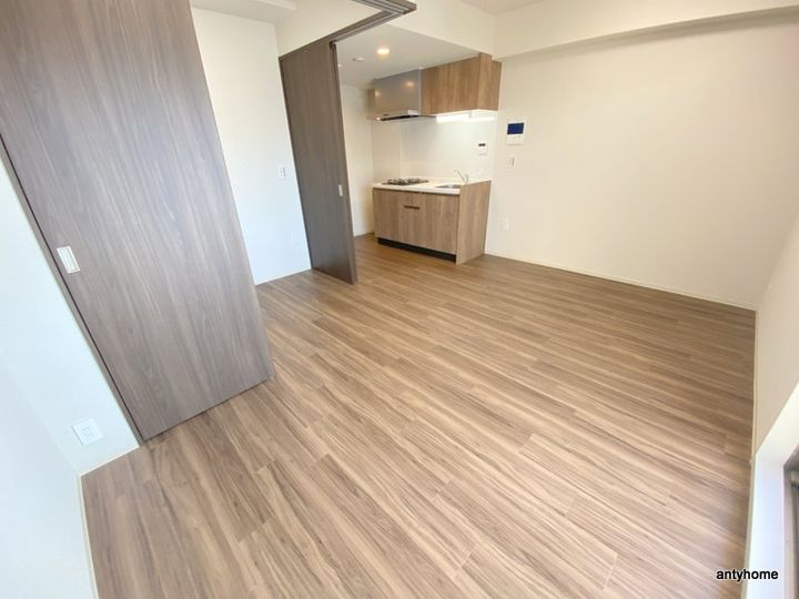 J.GRAN Court京町堀の居間