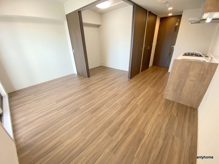 J.GRAN Court京町堀の居間