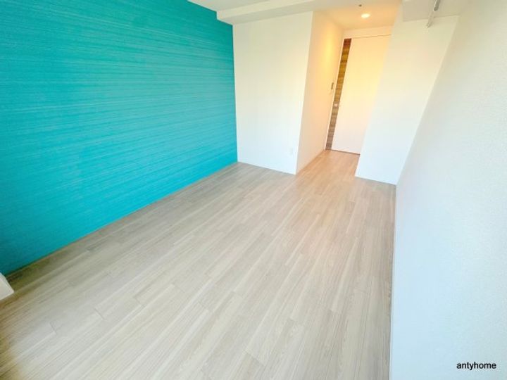 セレニテ本町東リアンの居間