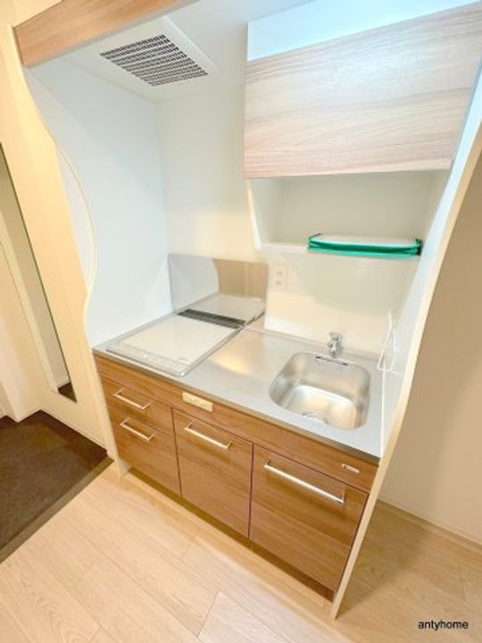 セレニテ本町東リアンのキッチン