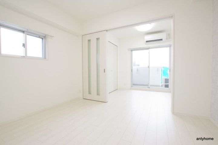 大阪府大阪市北区天満4丁目(マンション)の賃貸物件の居間