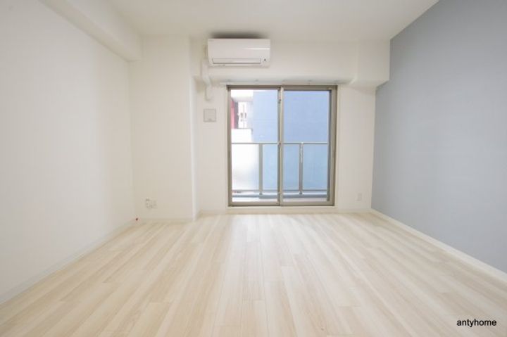 大阪府大阪市北区西天満5丁目(マンション)の賃貸物件の居間