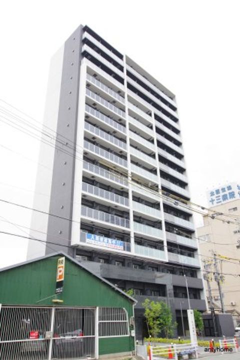 スワンズシティ新大阪ヴィーヴォの外観