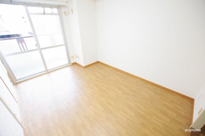 新大阪グランドハイツ北の居間