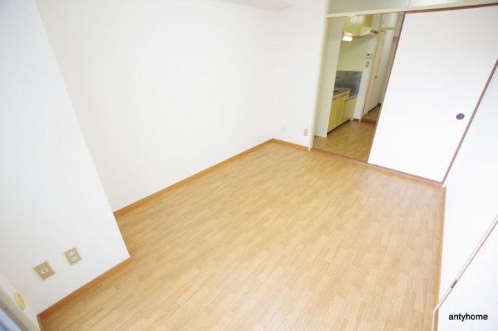 新大阪グランドハイツ北の居間