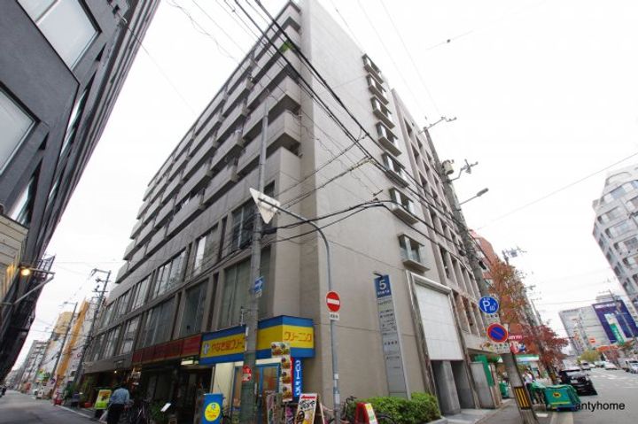 チサンマンション第5新大阪の外観