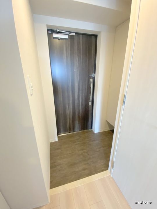 リヴェント福島野田の玄関