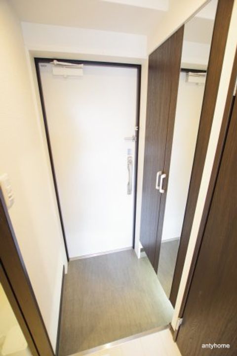 S-FORT福島LaLunaの玄関